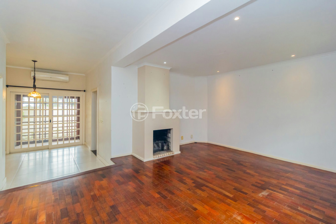 Casa de Condomínio à venda com 3 quartos, 135m² - Foto 1