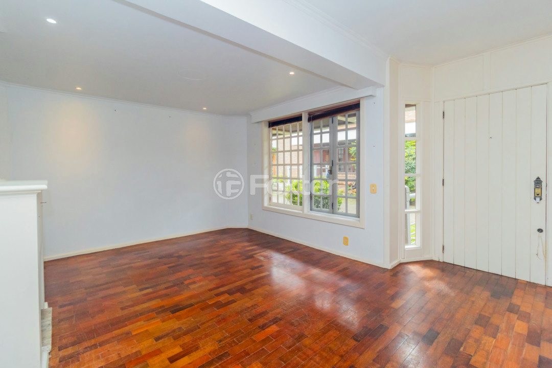 Casa de Condomínio à venda com 3 quartos, 135m² - Foto 3