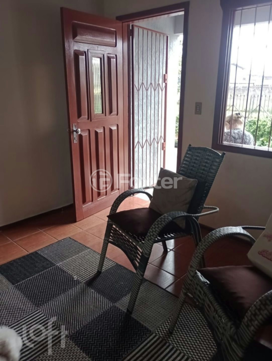 Casa à venda com 2 quartos, 92m² - Foto 2