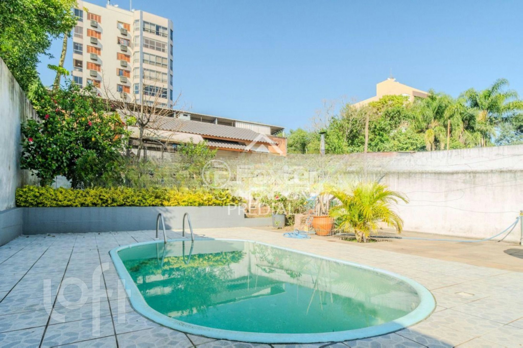 Casa à venda com 3 quartos, 240m² - Foto 8