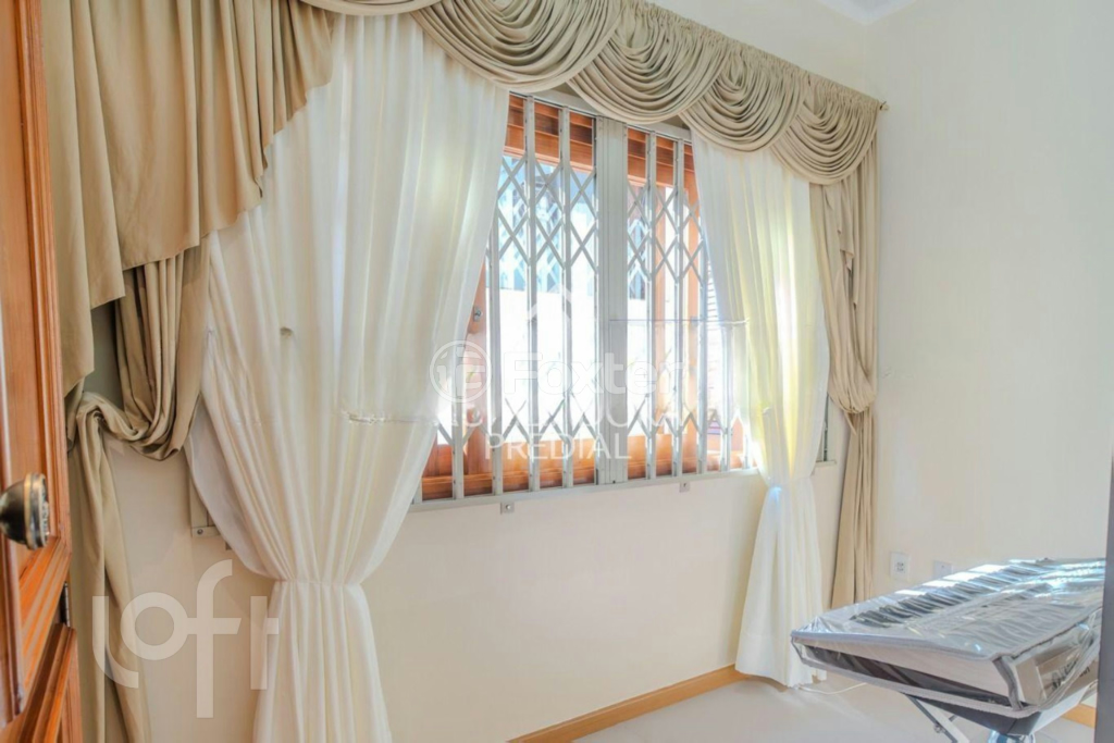 Casa à venda com 3 quartos, 240m² - Foto 19