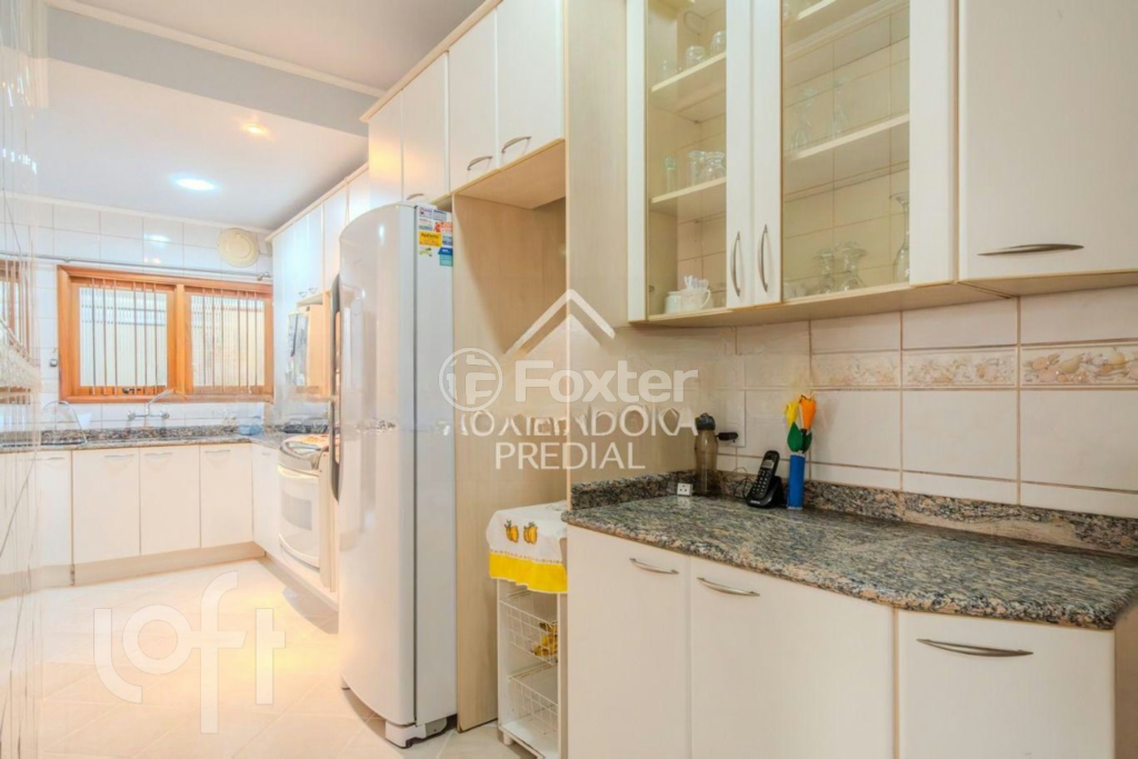 Casa à venda com 3 quartos, 240m² - Foto 24