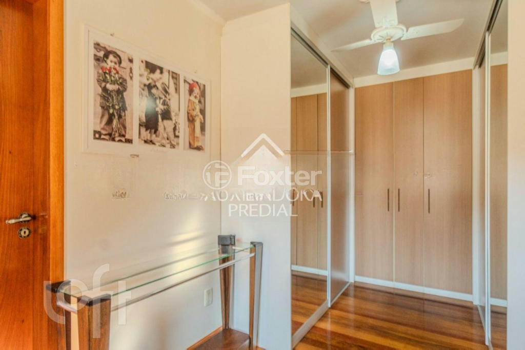 Casa à venda com 3 quartos, 240m² - Foto 46