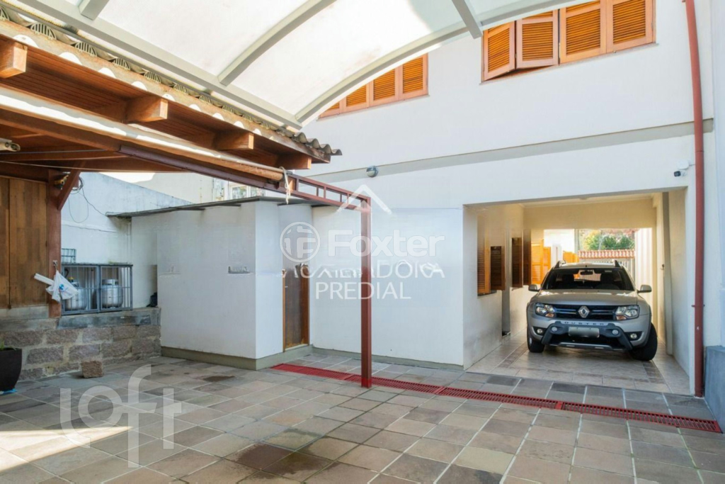 Casa à venda com 3 quartos, 240m² - Foto 7