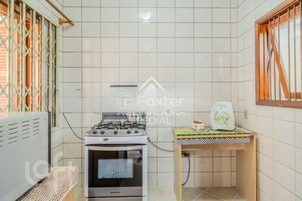 Casa à venda com 3 quartos, 240m² - Foto 28