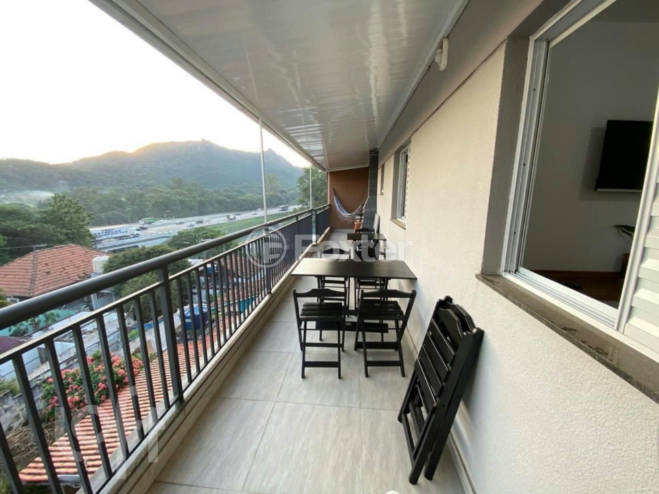 Apartamento à venda com 2 quartos, 72m² - Foto 2