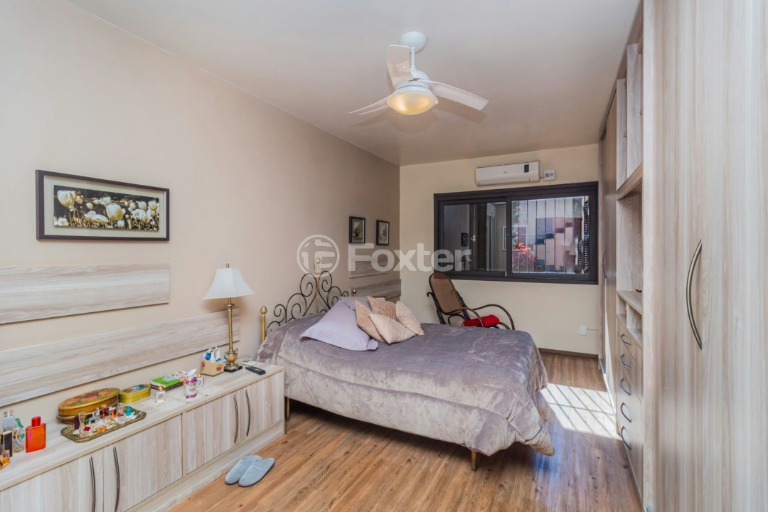Casa à venda com 3 quartos, 280m² - Foto 14