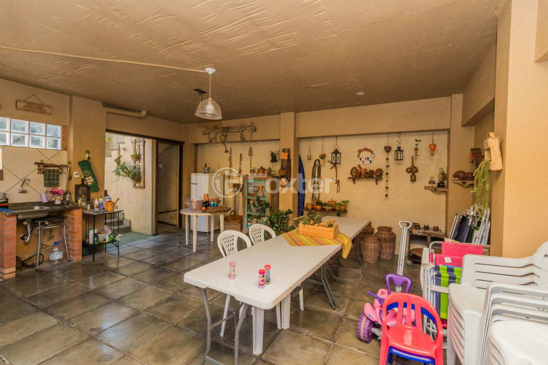 Casa à venda com 3 quartos, 280m² - Foto 25