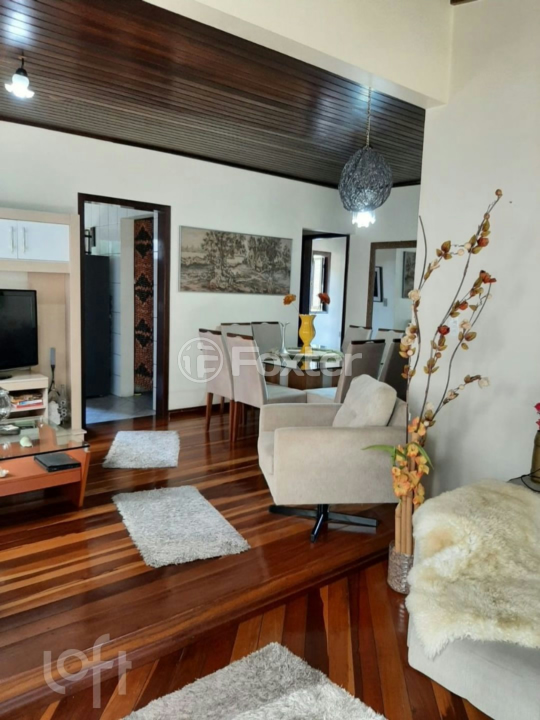 Casa à venda com 4 quartos, 226m² - Foto 5