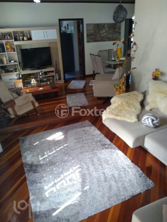 Casa à venda com 4 quartos, 226m² - Foto 3