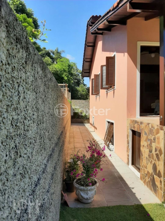 Casa à venda com 4 quartos, 226m² - Foto 24