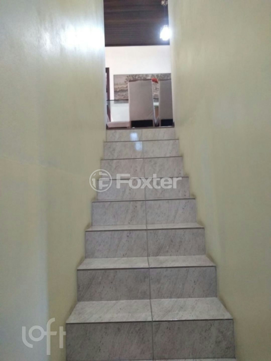Casa à venda com 4 quartos, 226m² - Foto 10
