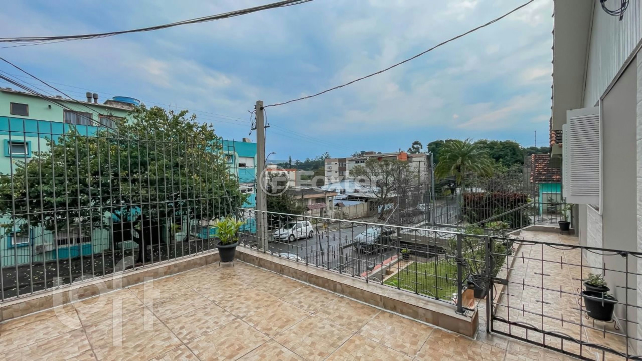 Casa à venda com 4 quartos, 173m² - Foto 4