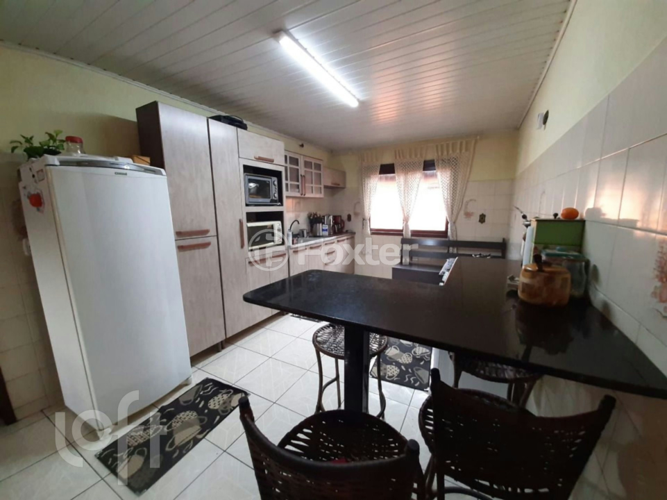 Apartamento à venda com 3 quartos, 197m² - Foto 1