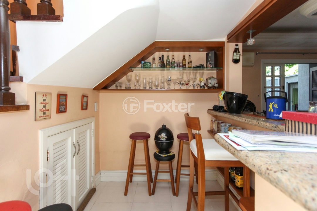 Casa à venda com 4 quartos, 376m² - Foto 17