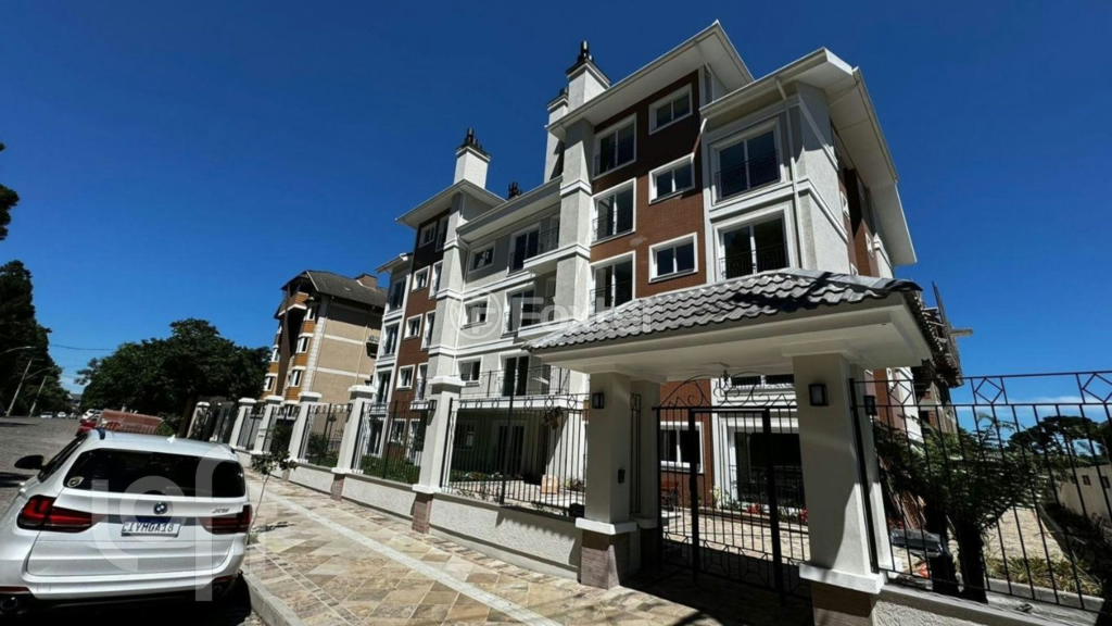 Apartamento à venda com 2 quartos, 65m² - Foto 1