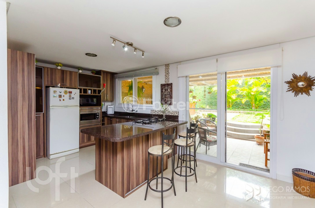 Casa de Condomínio à venda com 3 quartos, 280m² - Foto 13