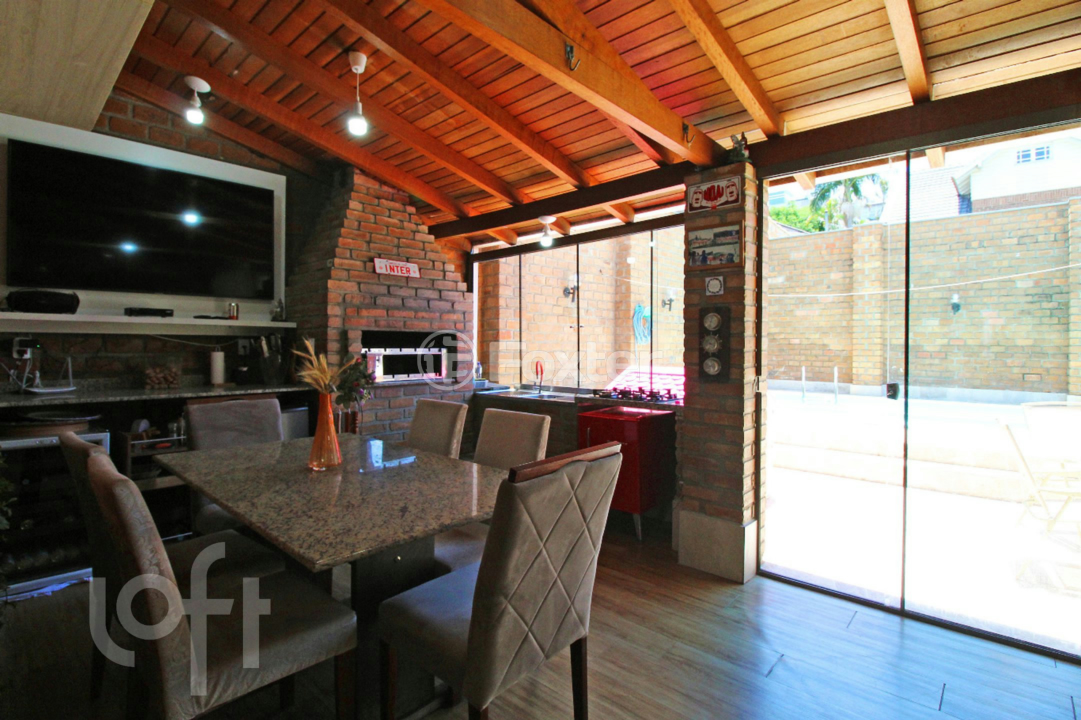 Casa à venda com 3 quartos, 340m² - Foto 1