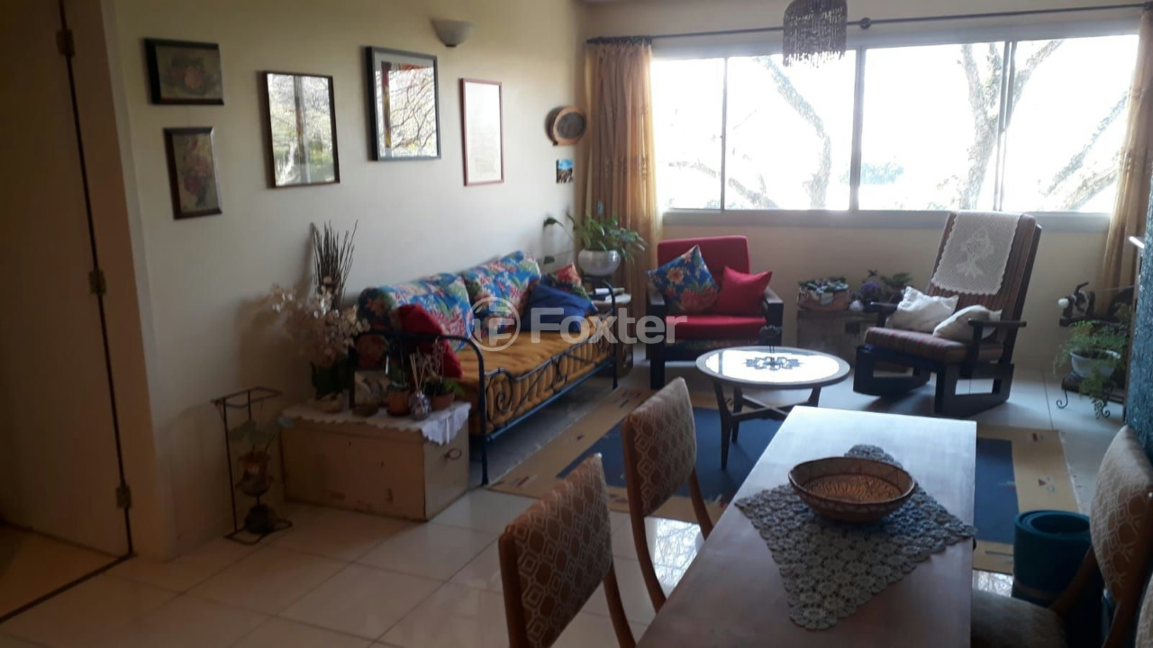 Apartamento à venda com 3 quartos, 107m² - Foto 2