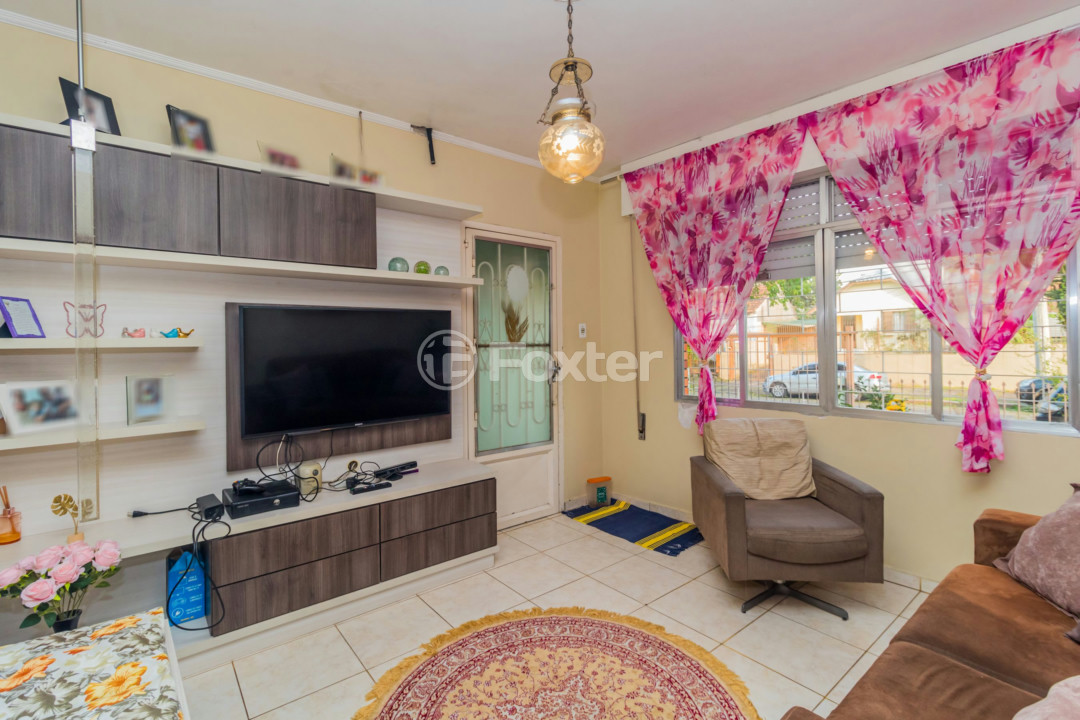 Casa à venda com 5 quartos, 163m² - Foto 1