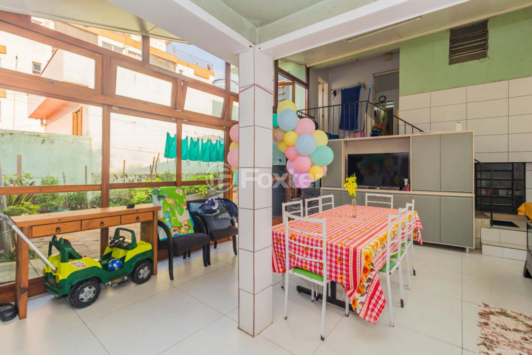 Casa à venda com 5 quartos, 163m² - Foto 33