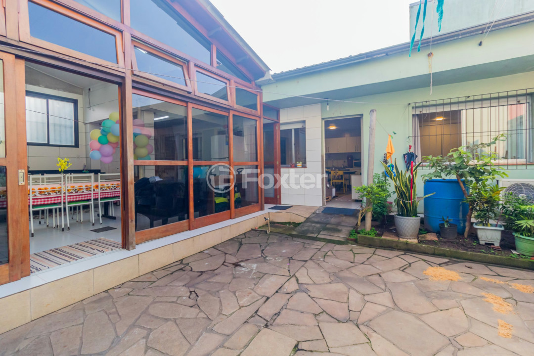 Casa à venda com 5 quartos, 163m² - Foto 35