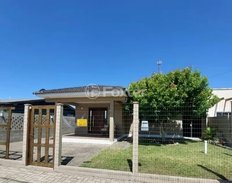 Casa à venda com 3 quartos, 153m² - Foto 1