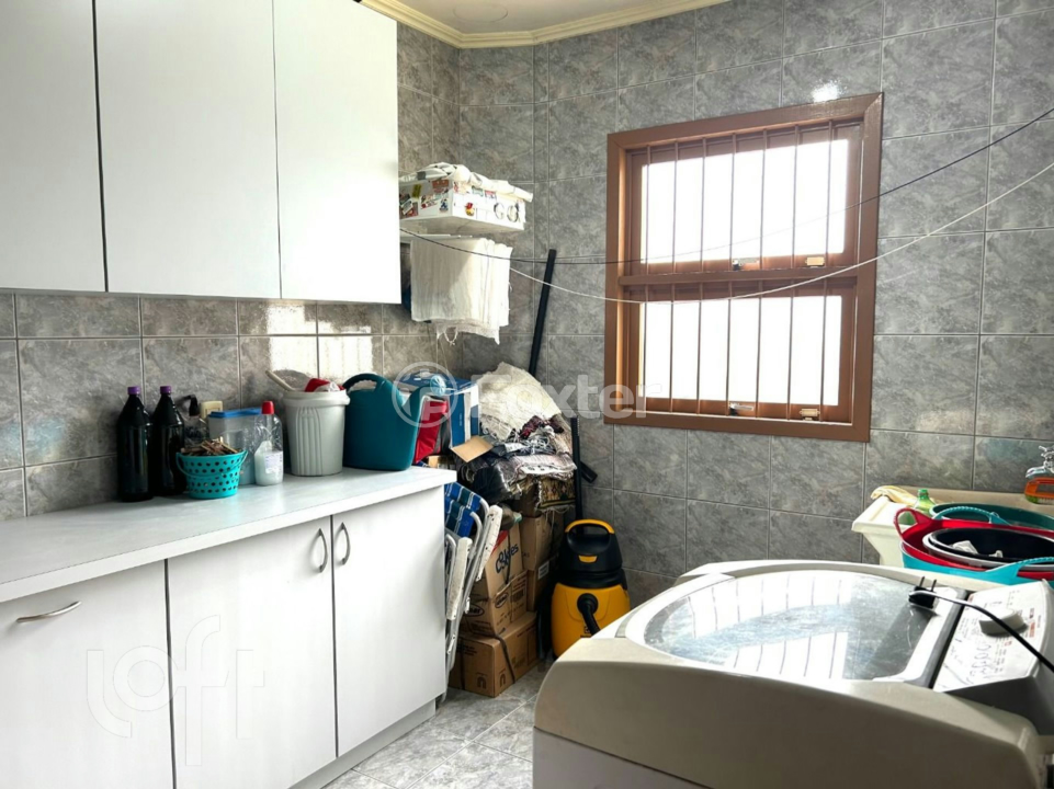 Casa à venda com 3 quartos, 274m² - Foto 9