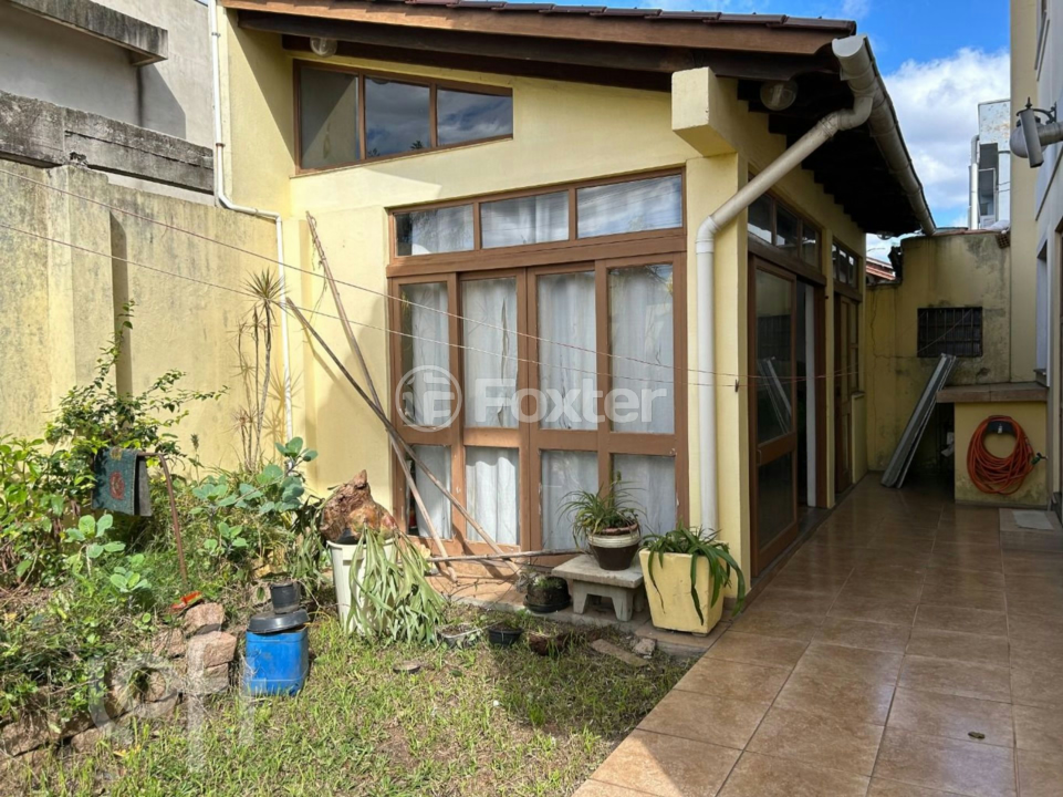 Casa à venda com 3 quartos, 274m² - Foto 23