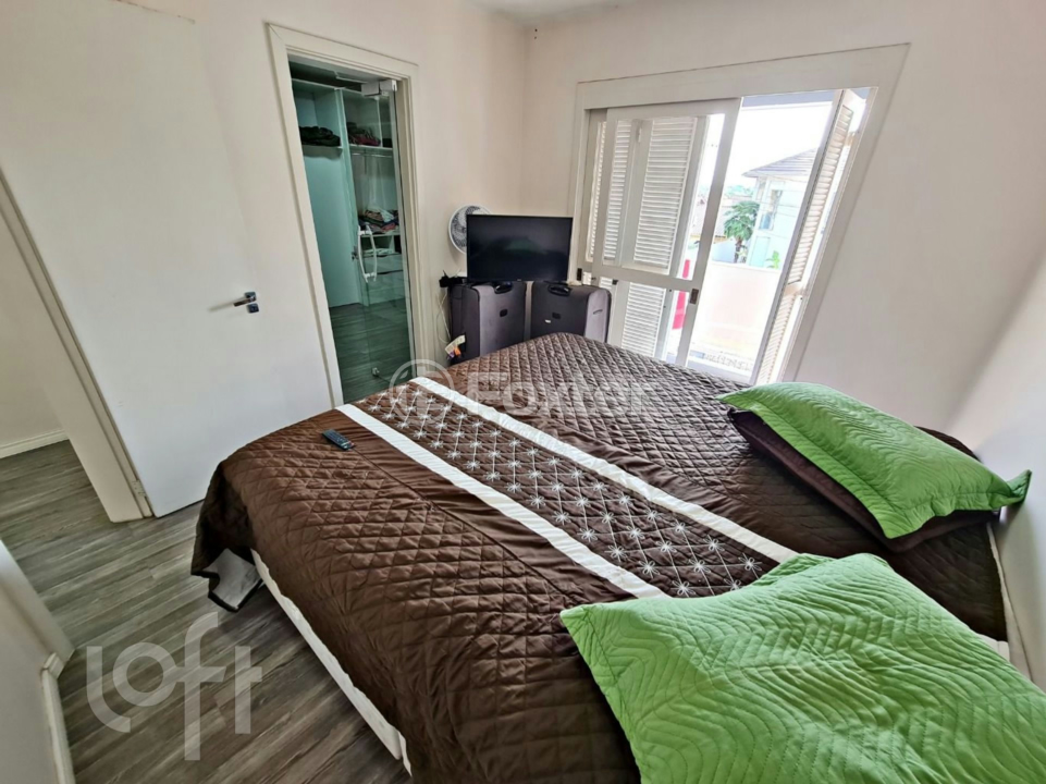 Casa à venda com 3 quartos, 151m² - Foto 7