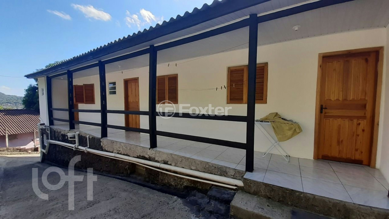 Casa à venda com 3 quartos, 65m² - Foto 4