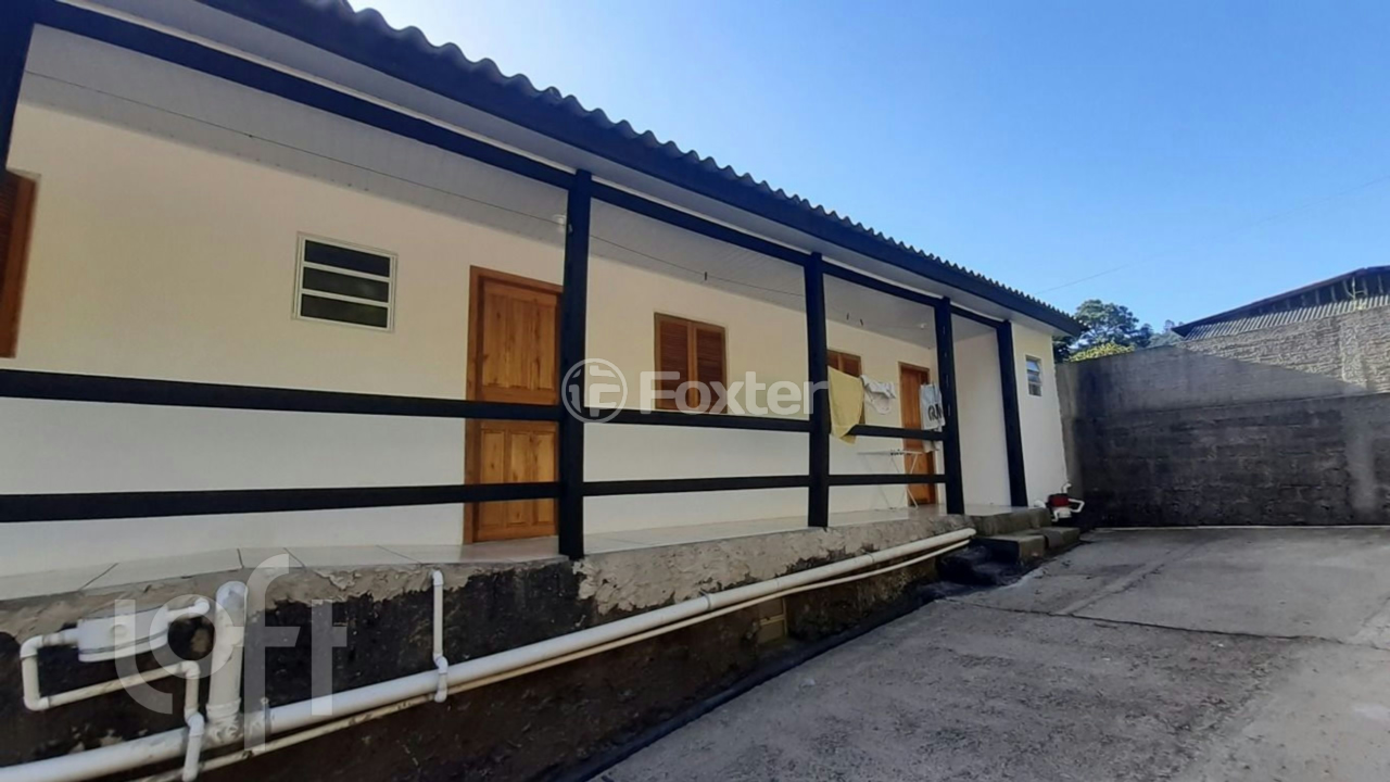 Casa à venda com 3 quartos, 65m² - Foto 3