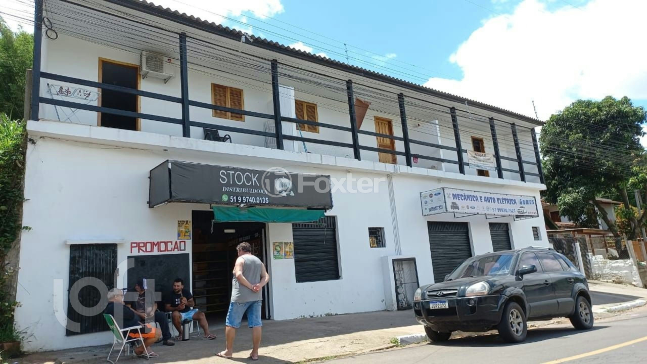 Casa à venda com 3 quartos, 65m² - Foto 1