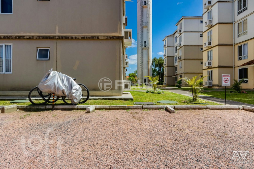 Apartamento à venda com 3 quartos, 50m² - Foto 31