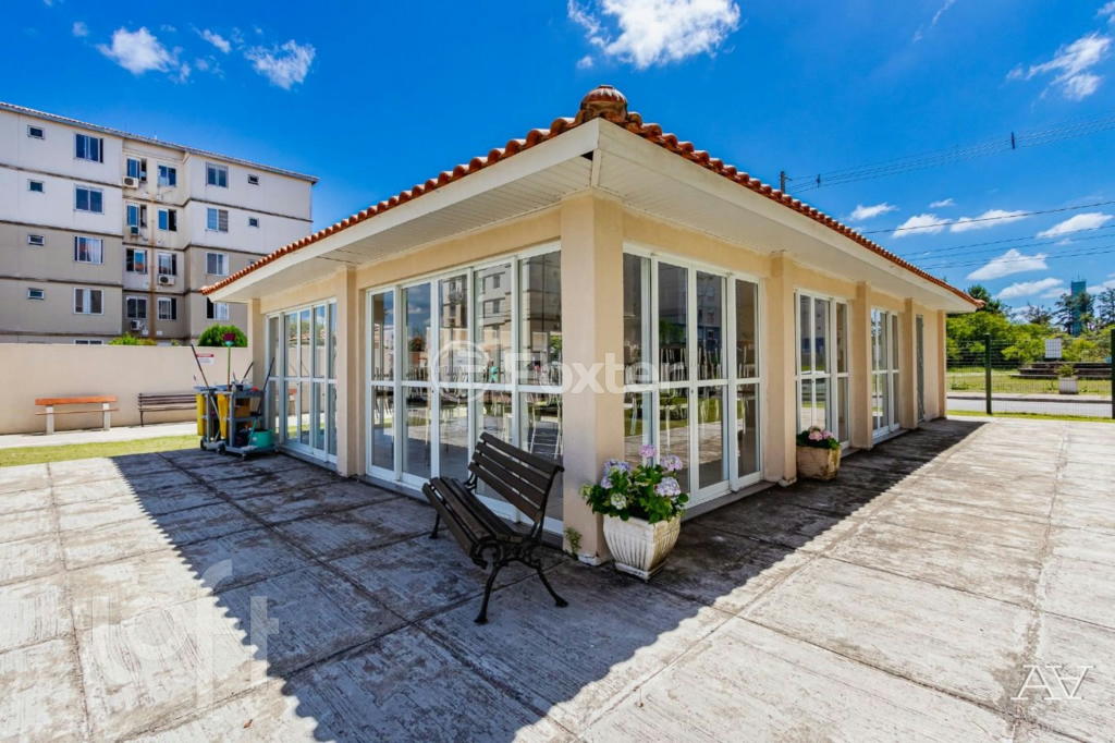 Apartamento à venda com 3 quartos, 50m² - Foto 35