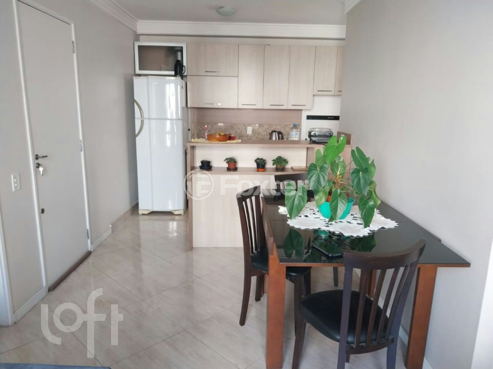 Apartamento à venda com 3 quartos, 50m² - Foto 1