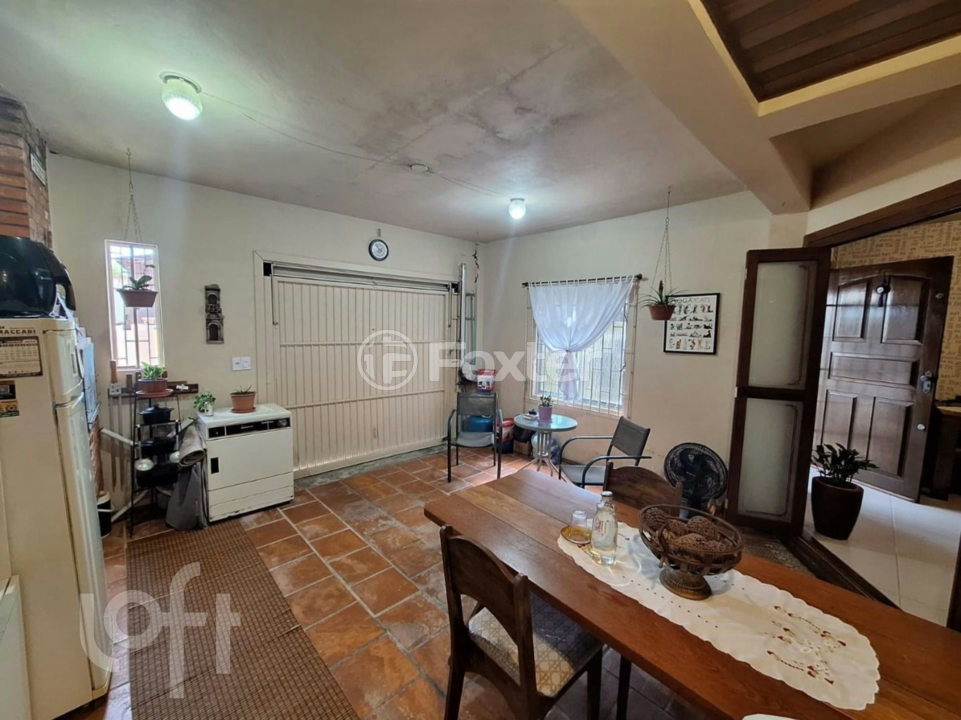 Casa à venda com 3 quartos, 160m² - Foto 7