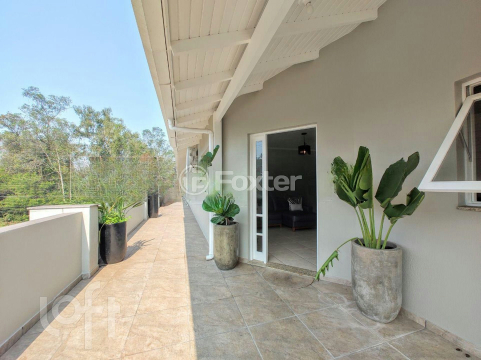 Casa à venda com 3 quartos, 367m² - Foto 35