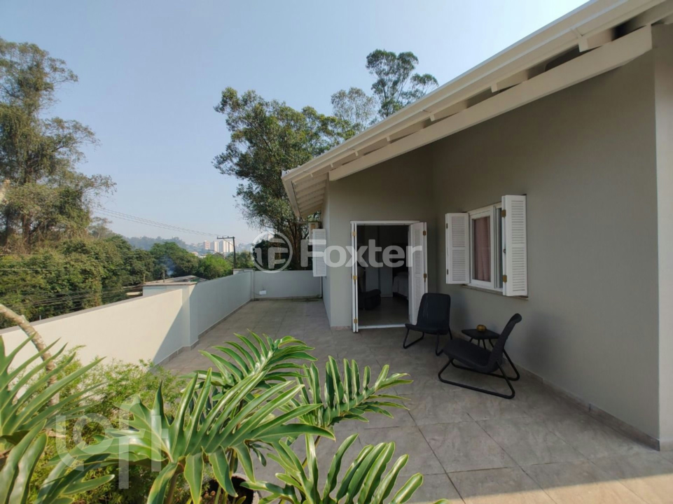 Casa à venda com 3 quartos, 367m² - Foto 6