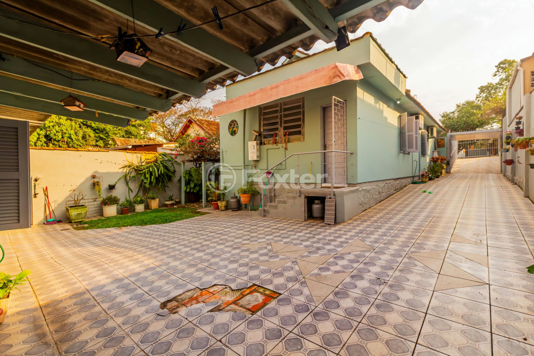 Casa à venda com 3 quartos, 123m² - Foto 32