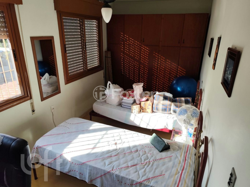 Casa à venda com 3 quartos, 220m² - Foto 11