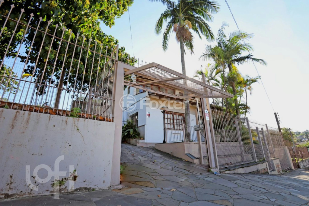 Casa à venda com 4 quartos, 483m² - Foto 1