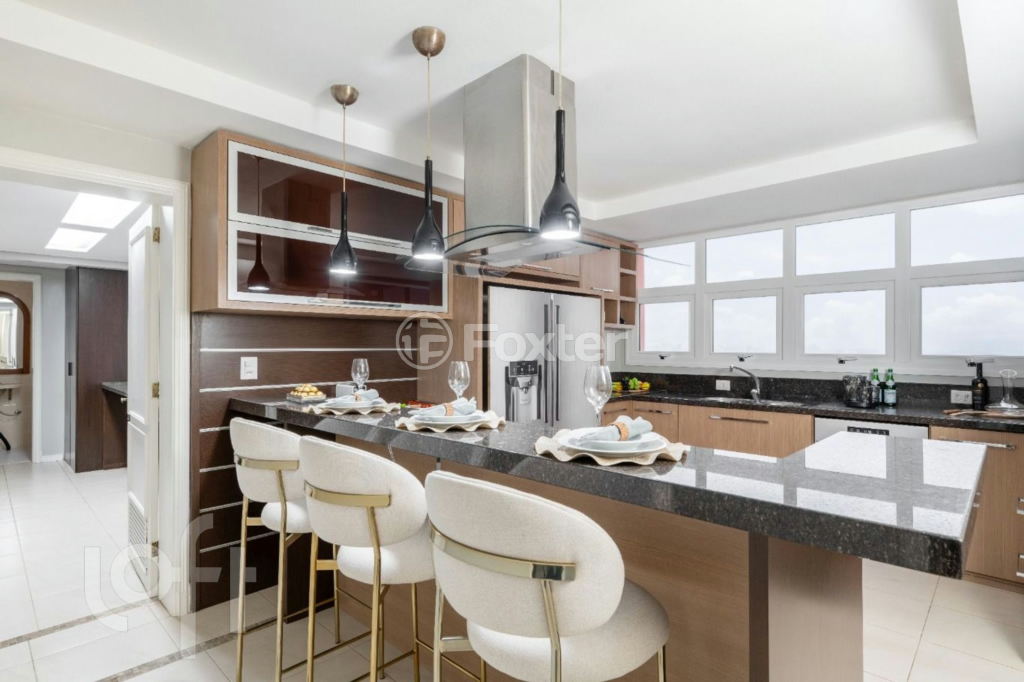 Apartamento à venda com 3 quartos, 271m² - Foto 5