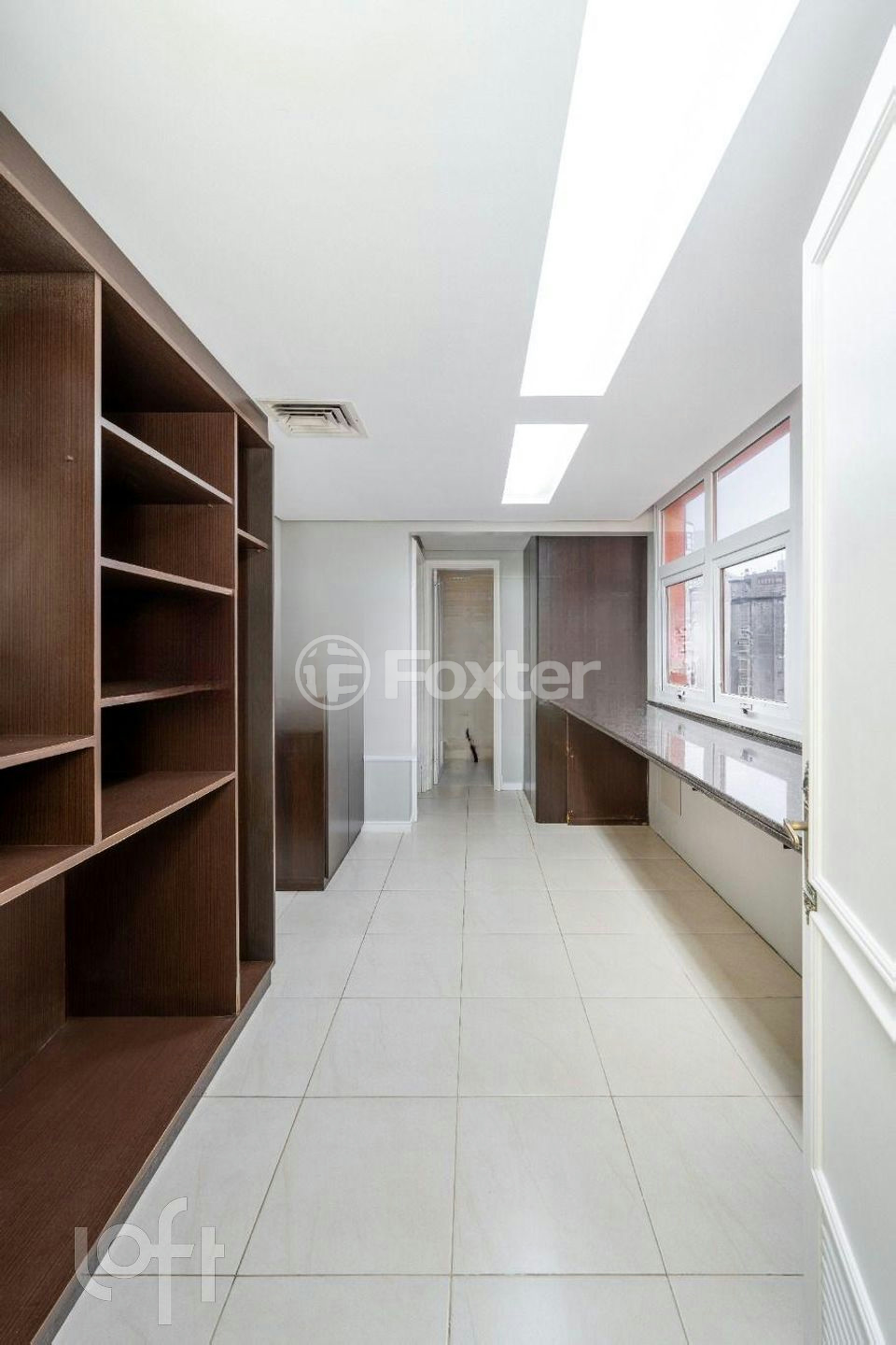 Apartamento à venda com 3 quartos, 271m² - Foto 9