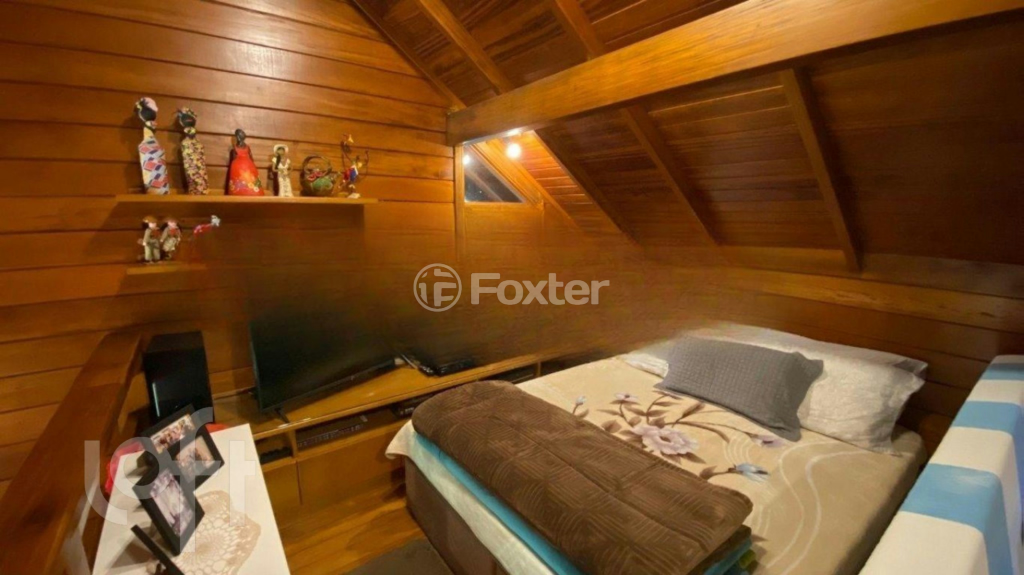 Casa à venda com 5 quartos, 132m² - Foto 25