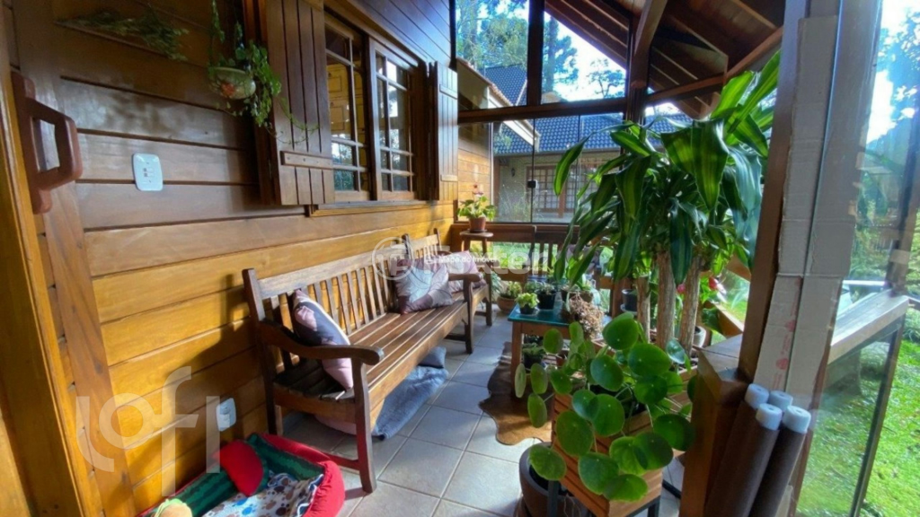 Casa à venda com 5 quartos, 132m² - Foto 33