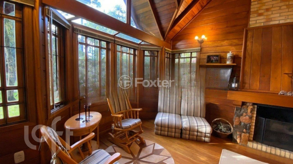 Casa à venda com 5 quartos, 132m² - Foto 3