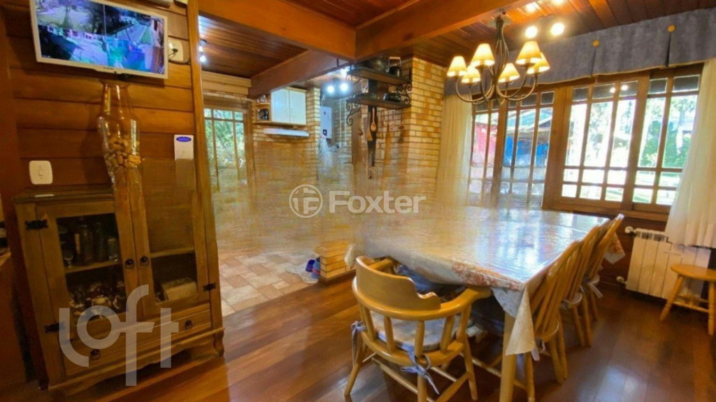 Casa à venda com 5 quartos, 132m² - Foto 4