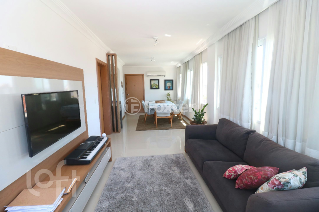 Apartamento à venda com 3 quartos, 90m² - Foto 2