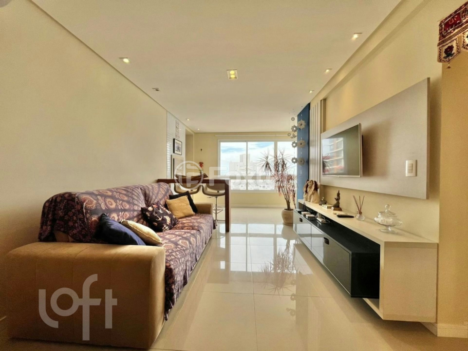 Apartamento à venda com 2 quartos, 95m² - Foto 1